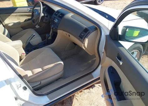 2003 Honda Accord 3.0 Lx z USA, uszkodzony, nr VIN 1HGCM66343A039678